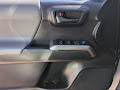 2022 Toyota Tacoma 4WD SR5
