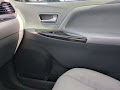 2017 Toyota Sienna XLE Auto Access Seat